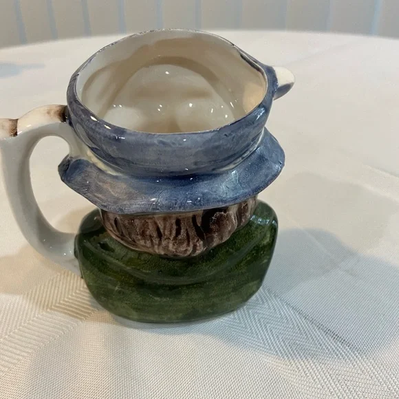 VINTAGE TOBI SM CUP 2 1/2 inches tall - Picture 2 of 6